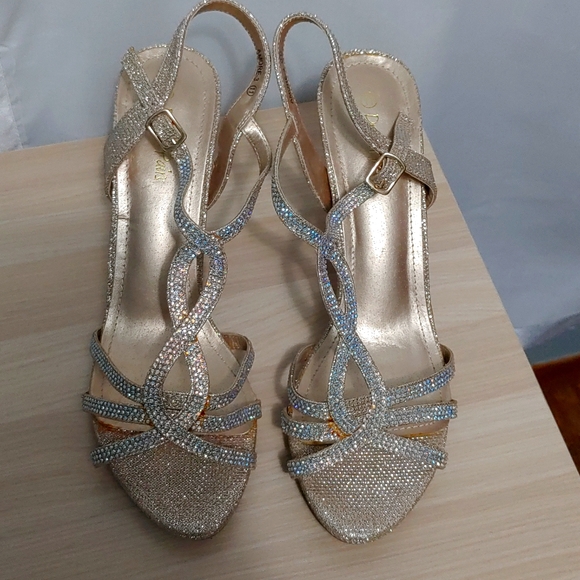 Dream Pairs Shoes - Dream Pairs Amore Sparkle Heels   size 11